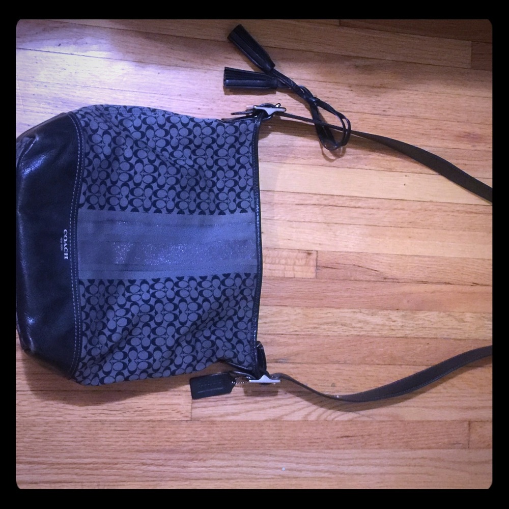 Coach crossbody bucket bag